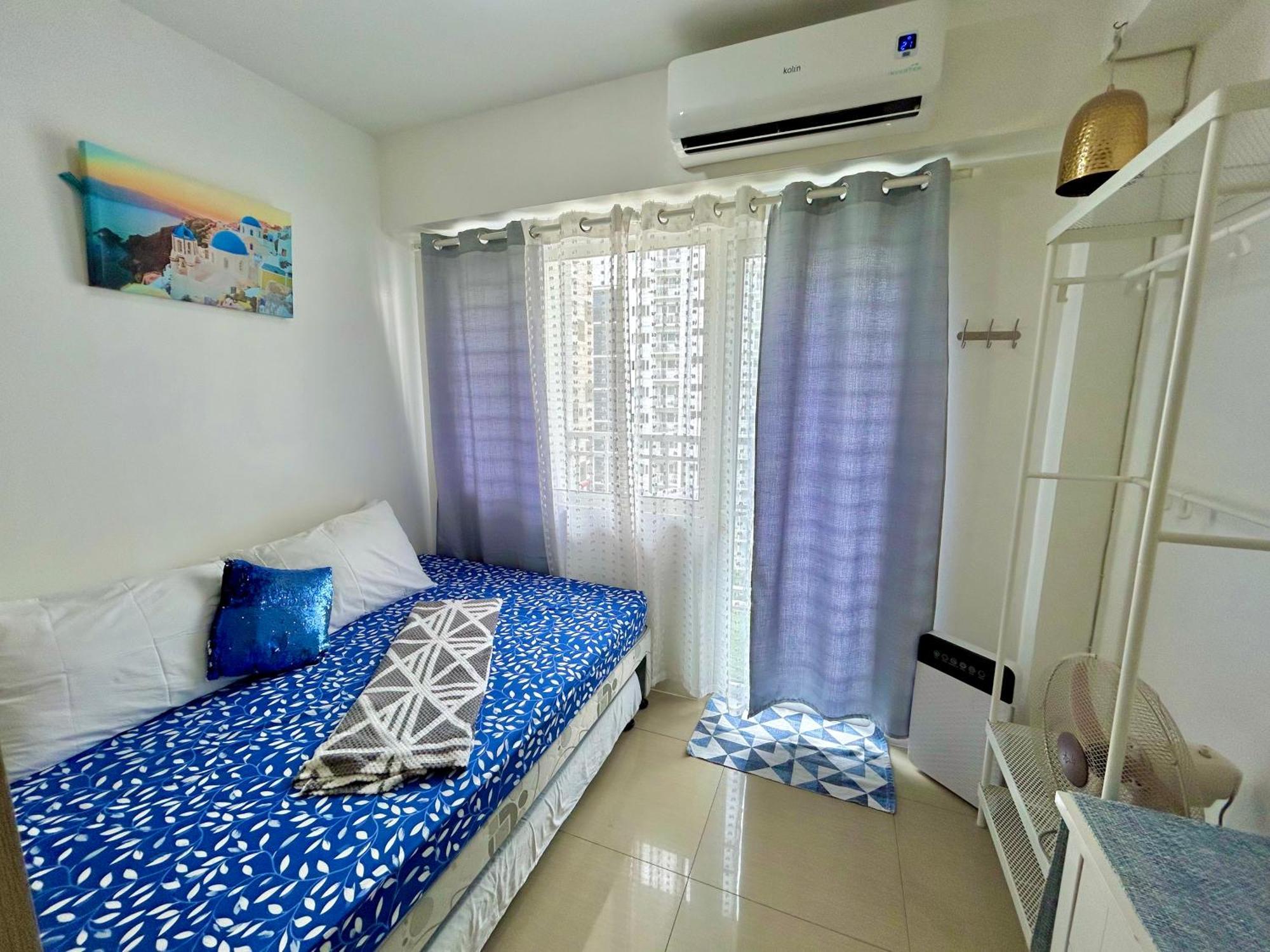 Santiorini at Shore Residences Pasay Esterno foto